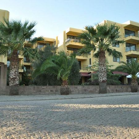 Palm Court Suites Аявали Екстериор снимка