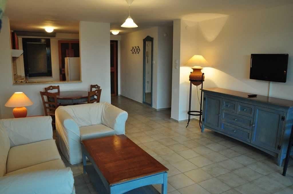 Palm Court Suites Аявали Екстериор снимка